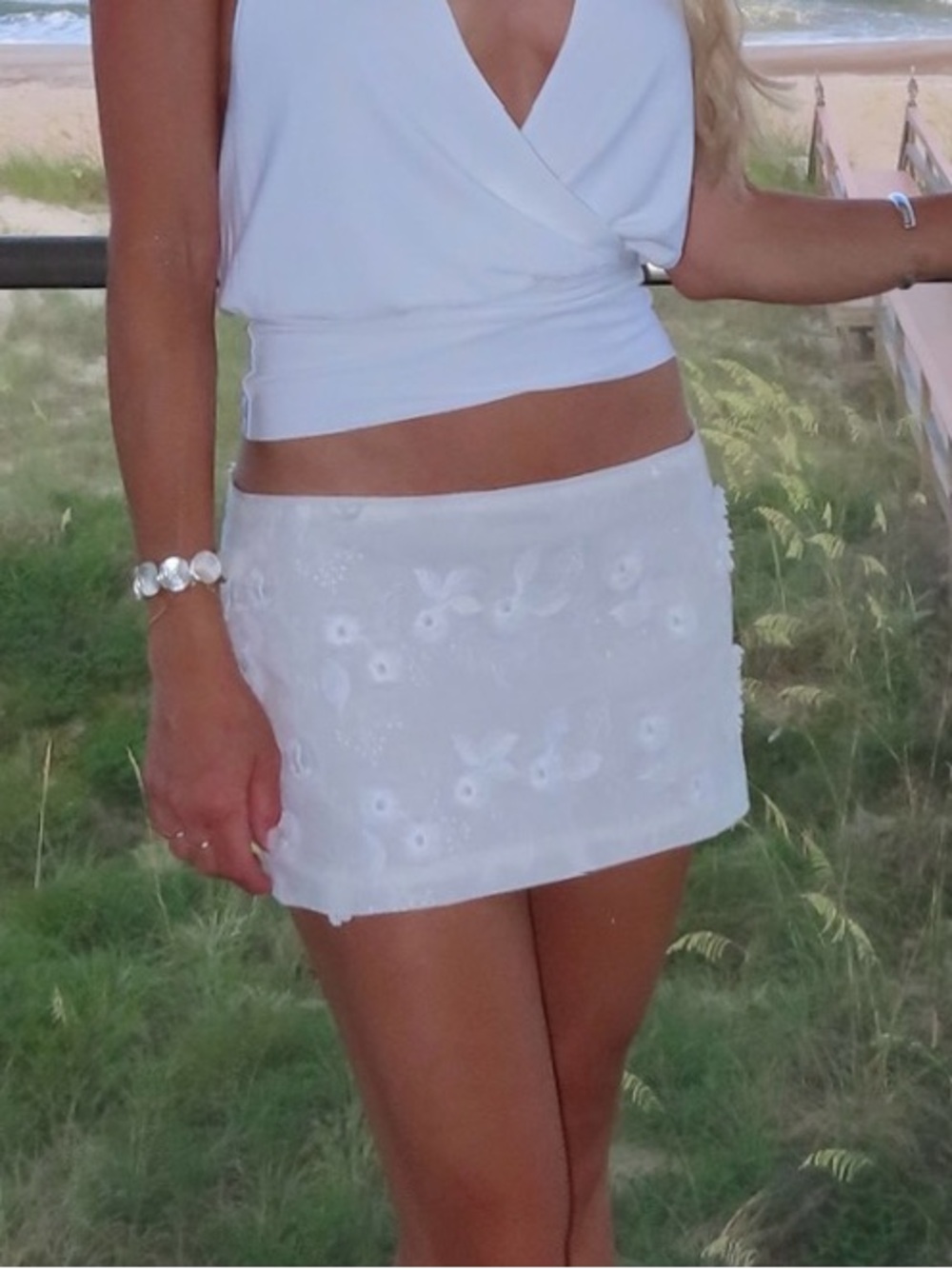 Guizio Low Rise Embroidered Skirt White - Picture 3 of 4